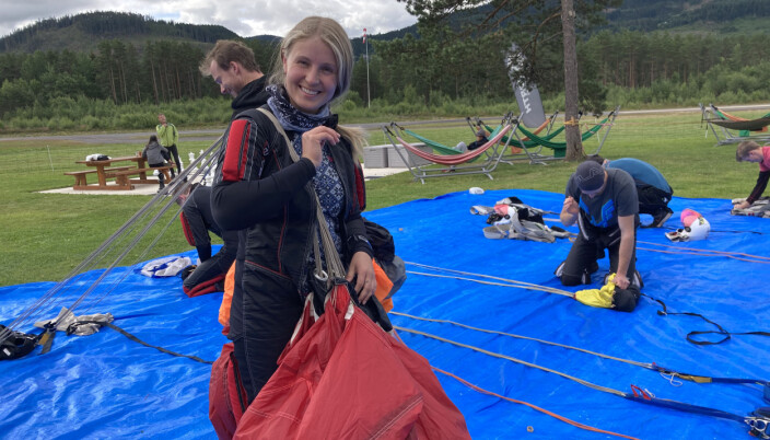 Nadia pakker foran gutta på Agera Nadia pakker foran gutta på Agera