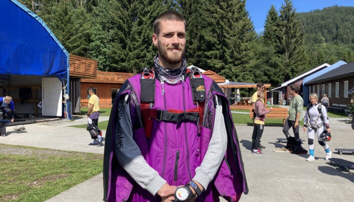 Joakim før runde 2 i wingsuit performance Joakim før runde 2 i wingsuit performance