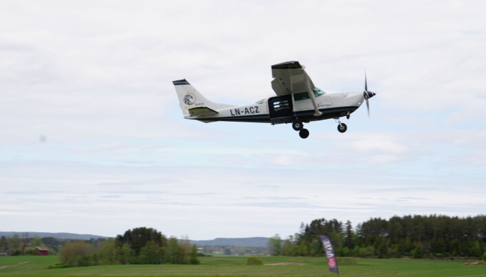 LN-ACZ på vei opp LN-ACZ på vei opp