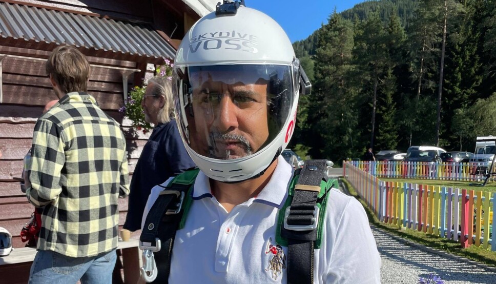 Abid Raja ble intervjuet i fritt fall