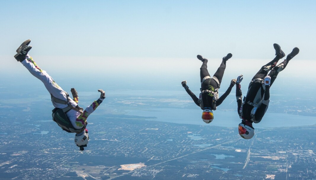 Zion er påmeldt til både NM og VM. Overraskende nok er det NM som har flest freefly-lag. Over dobbelt så mange til og med. Zion er påmeldt til både NM og VM. Overraskende nok er det NM som har flest freefly-lag. Over dobbelt så mange til og med.