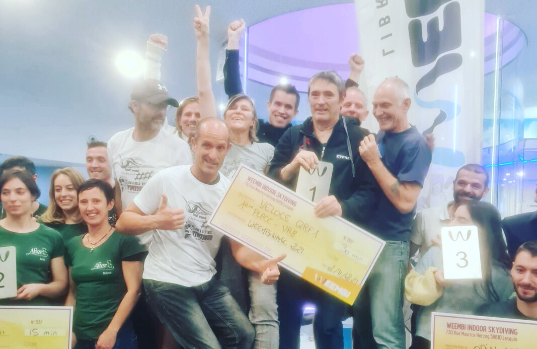 På toppen av pallen, med (fv) Martial Ferre (FR), Seth Ericsson (SE), Marco Arrigo (IT), Petra Bärenfänger (DE), Kjetil Nordin (NO/DK), Uwe Soppa (DE), Brian Krause (US) og Paul Hofstee (NL) På toppen av pallen, med (fv) Martial Ferre (FR), Seth Ericsson (SE), Marco Arrigo (IT), Petra Bärenfänger (DE), Kjetil Nordin (NO/DK), Uwe Soppa (DE), Brian Krause (US) og Paul Hofstee (NL)