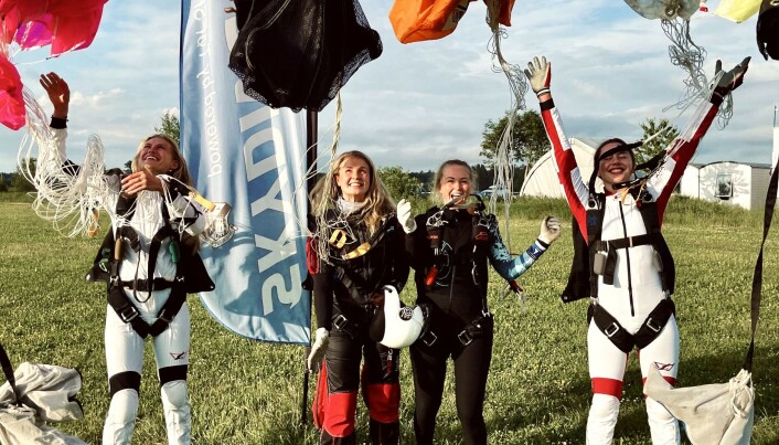 Skyla tok sølv på NM 2021. Kaja Richardsen Nedregård, Nadia Jørgenrud, Christiane Wilhelmine Sørfjord Tuv, og Julia Heimdall-Hansen. Kristoffer Øverli filmet laget Skyla tok sølv på NM 2021. Kaja Richardsen Nedregård, Nadia Jørgenrud, Christiane Wilhelmine Sørfjord Tuv, og Julia Heimdall-Hansen. Kristoffer Øverli filmet laget