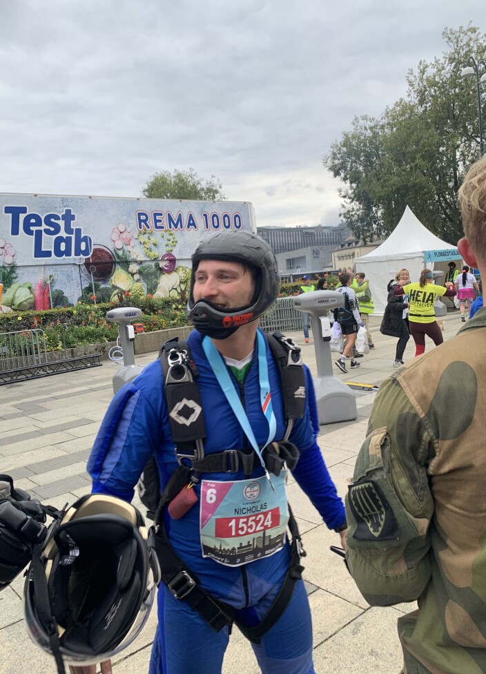 Nicholas Mahdavi etter fullført 10km løp Nicholas Mahdavi etter fullført 10km løp