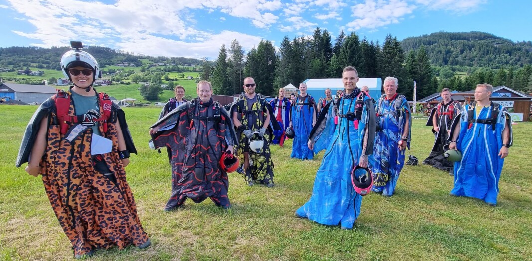 Spente flyvere før rekordhoppet 1. juli. Spente flyvere før rekordhoppet 1. juli.