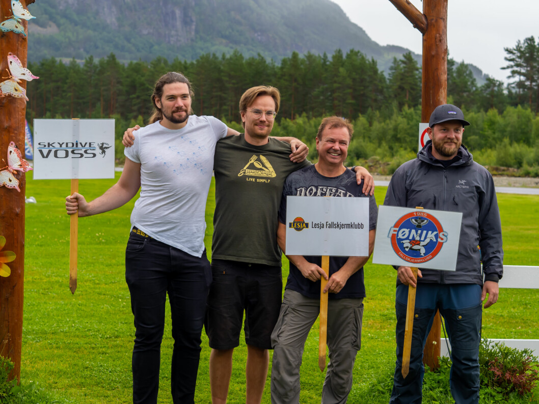 Andri, Ulrik, Svein og Erik er deltakerne i vingedress.