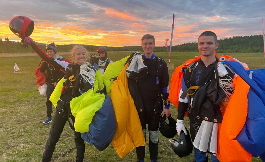 Vakker solnedgang på ungdomshelgen. Vakker solnedgang på ungdomshelgen.